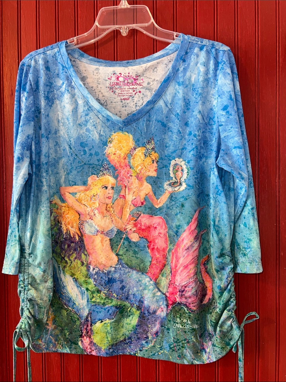 Women’s ' Long Sleeve V-Neck Mermaid Print Tee in Blue and Pink L